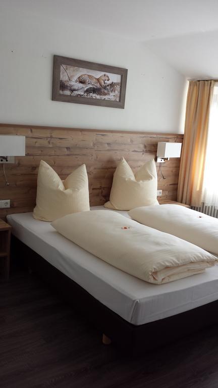 Hotel Alte Krone Tuebingen Phòng bức ảnh