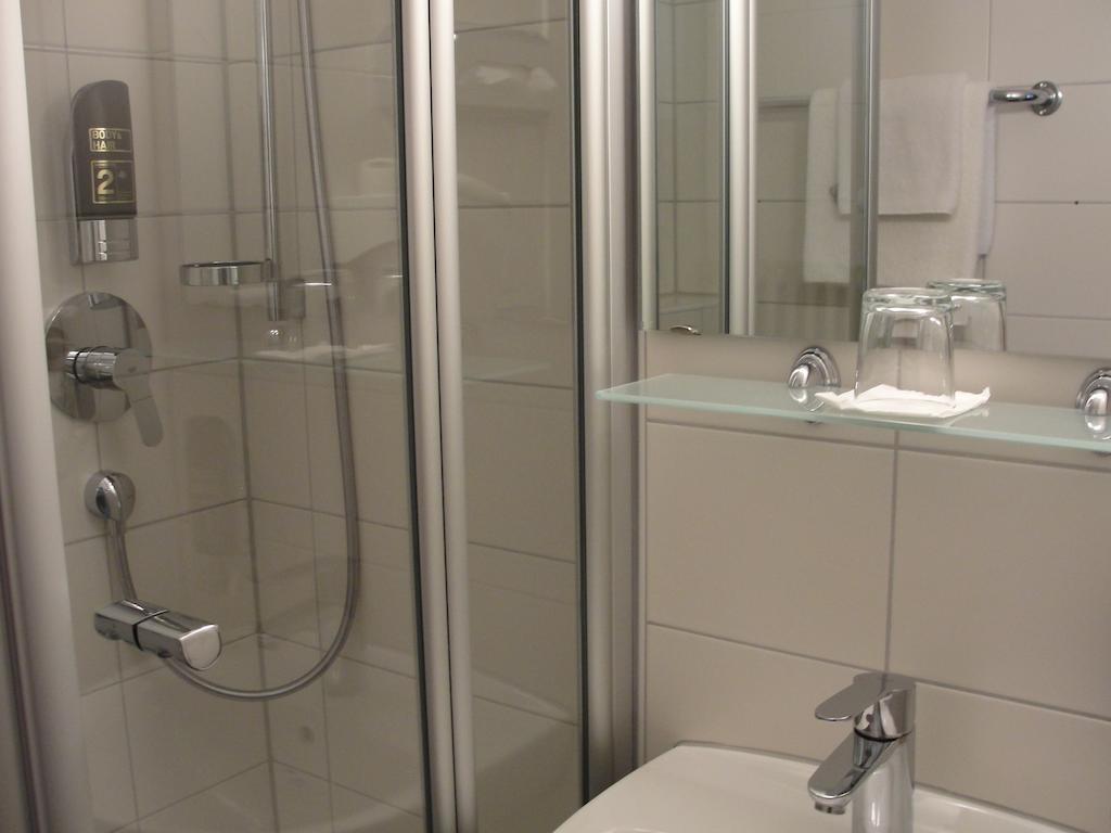 Hotel Alte Krone Tuebingen Ngoại thất bức ảnh
