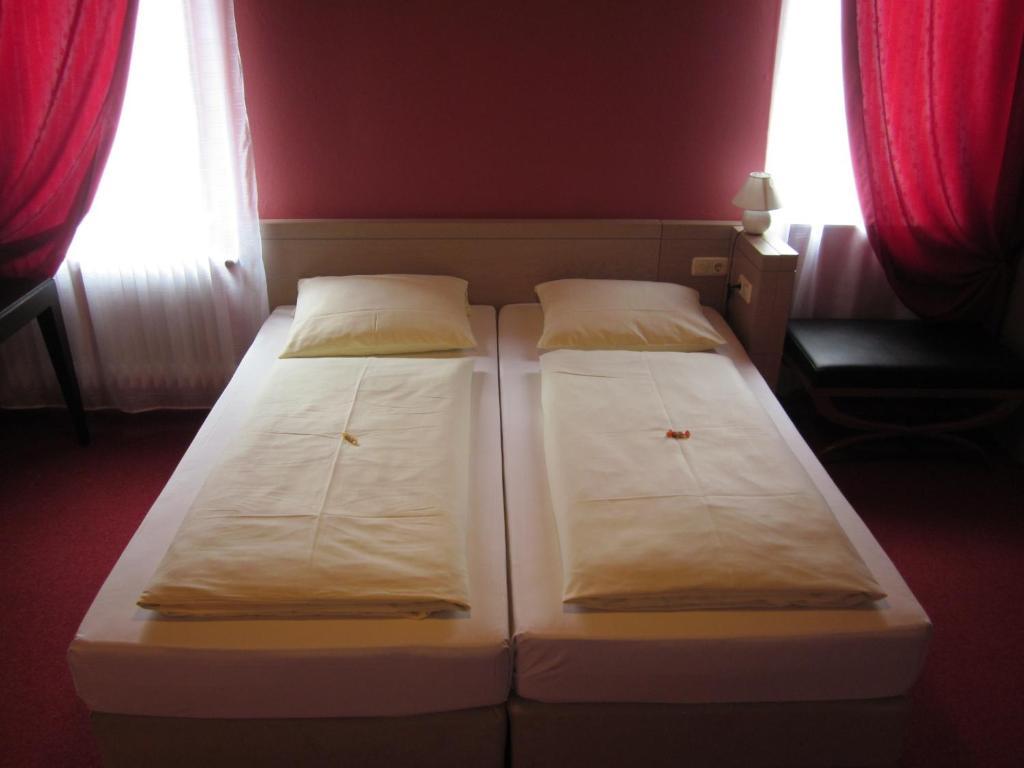Hotel Alte Krone Tuebingen Phòng bức ảnh